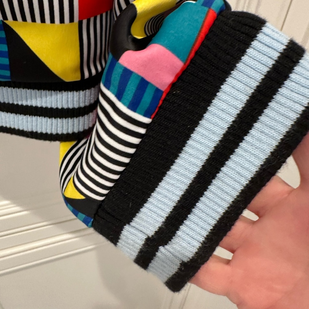 Colorful Geometric Patterned Jacket - Picture 2 of 6